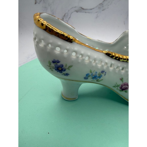White Porcelain High Heel Shoe Trinket Dish Floral Gold Trim Vintage Decor - Picture 9 of 9